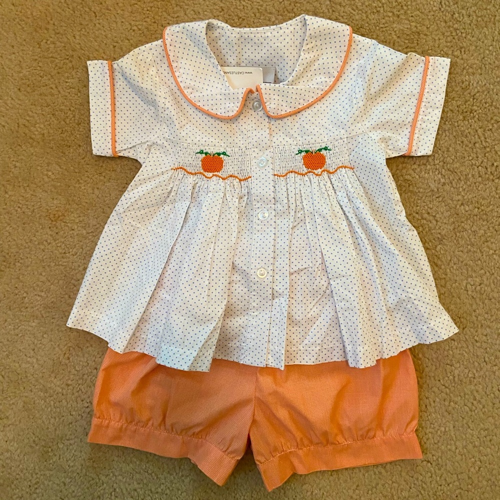 NWT Girls Smocked Pumpkin Short Set